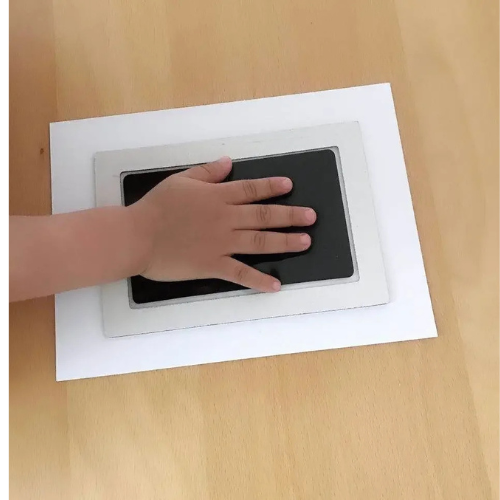 HerzPrint™ Baby Abdruck-Set | 2x Tintenfreies Abdruck-Pad für Hand & Fuß | Erinnerungsstück für Neugeborene (0–6 Monate)